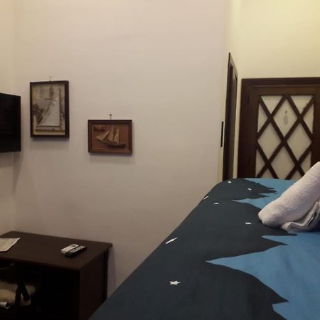 Room Don Carlo Наполи Екстериор снимка