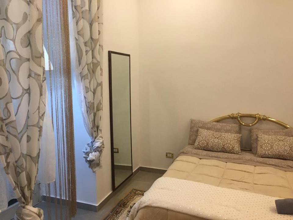 Room Don Carlo Наполи Екстериор снимка