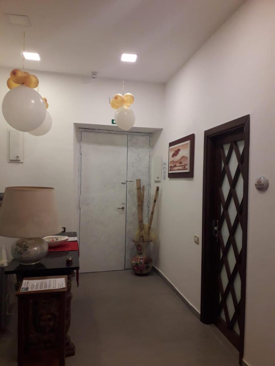 Room Don Carlo Наполи Екстериор снимка