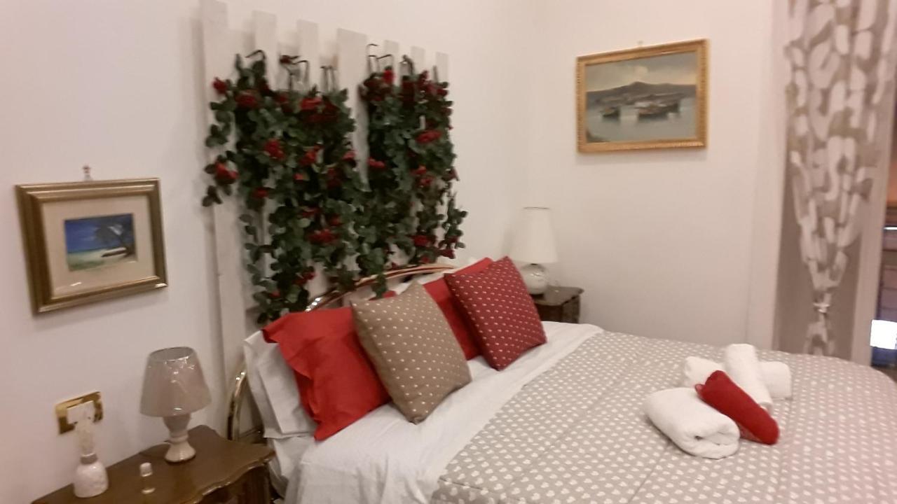 Room Don Carlo Наполи Екстериор снимка